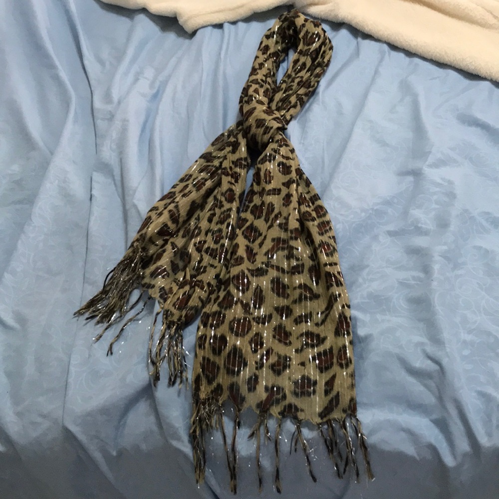 Animal print scarf 🧣
